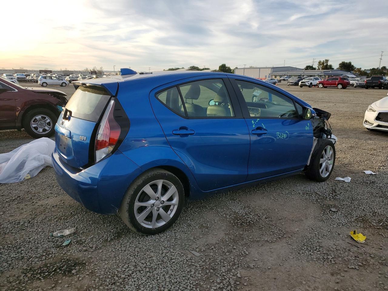2016 Toyota Prius c Four