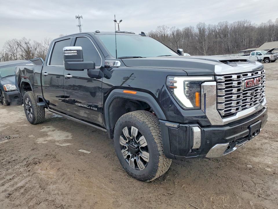 2026 GMC Sierra K2500 Denali