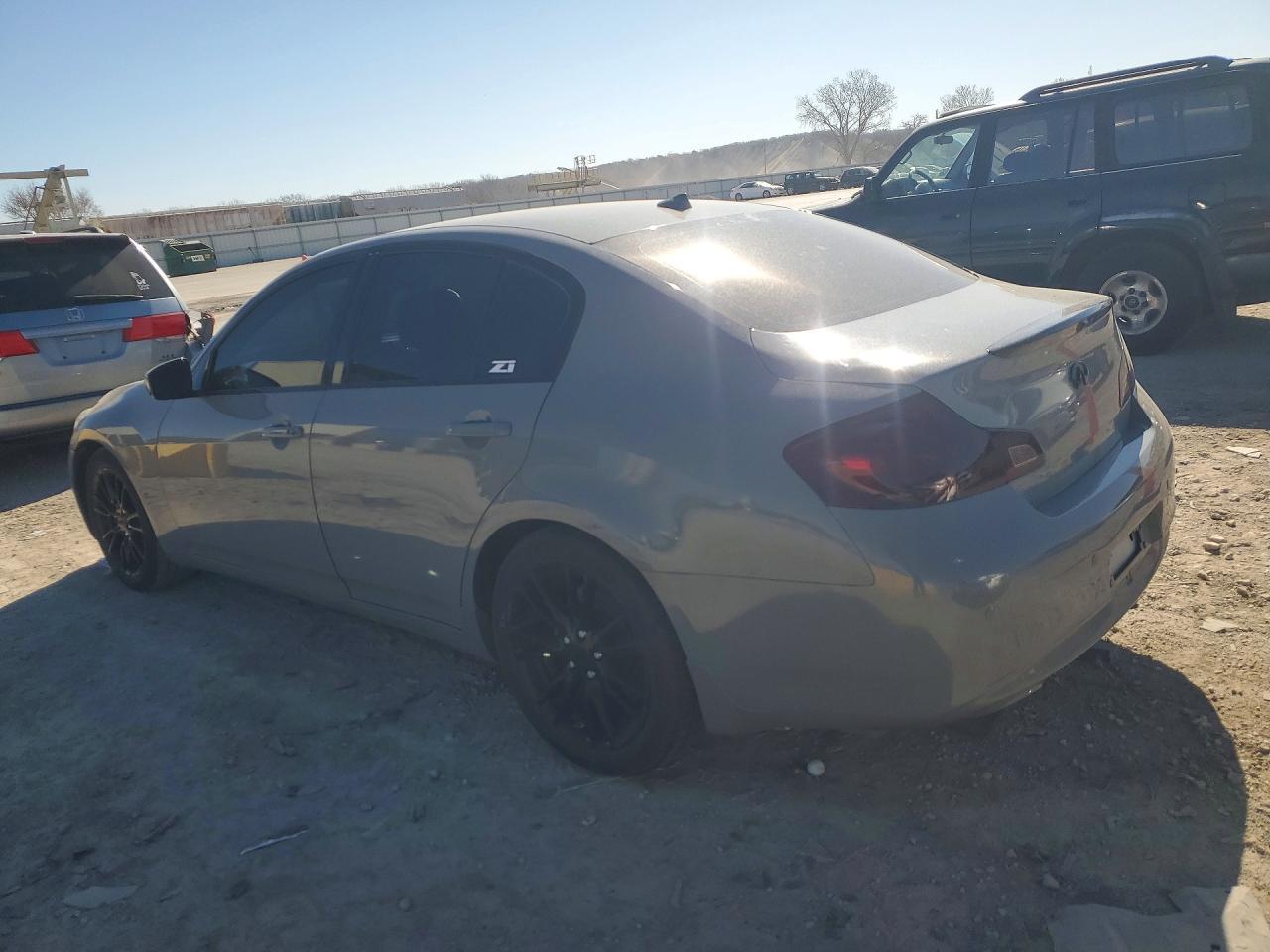 2011 Infiniti G37 Base