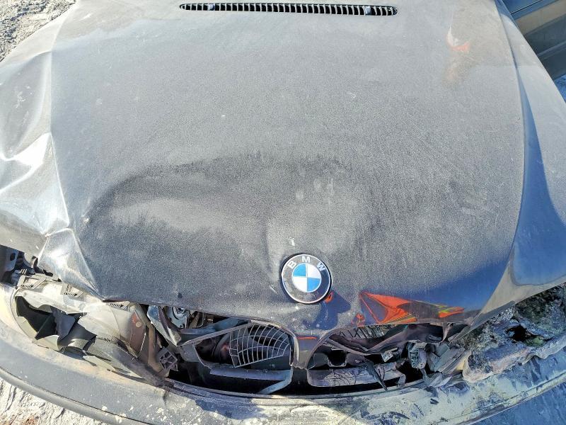 2003 BMW 325 i
