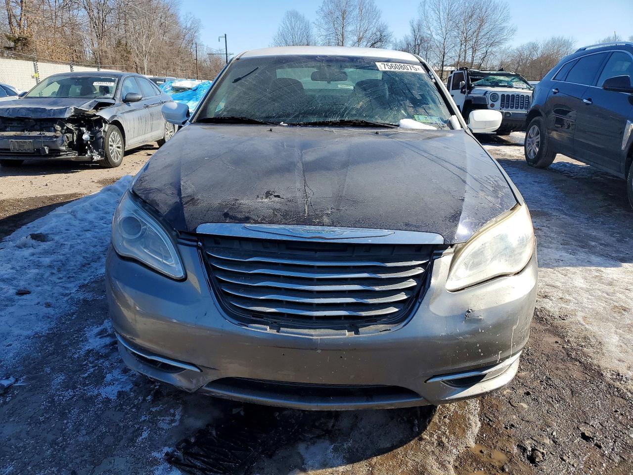2014 Chrysler 200 lx