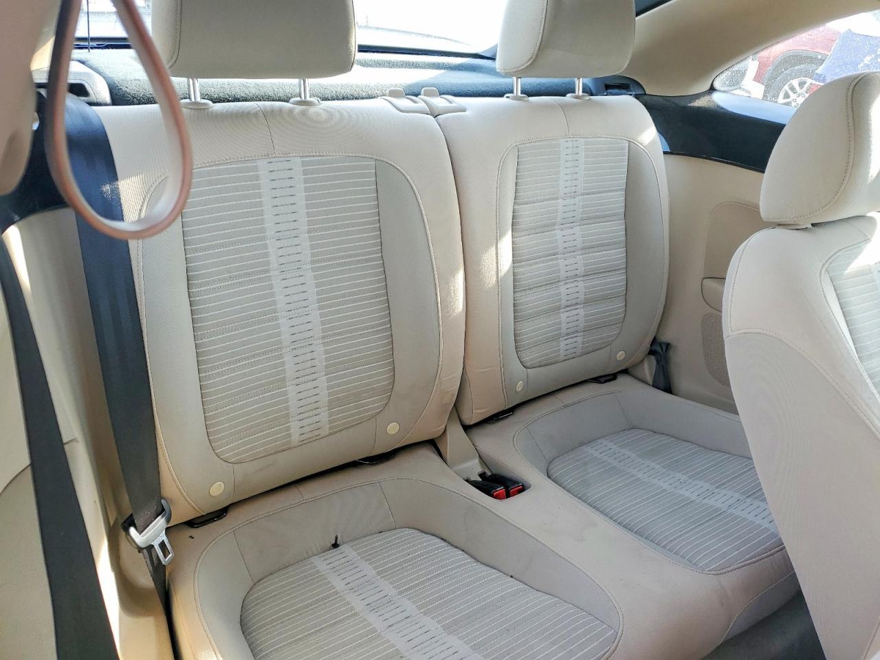 2014 Volkswagen Beetle Turbo