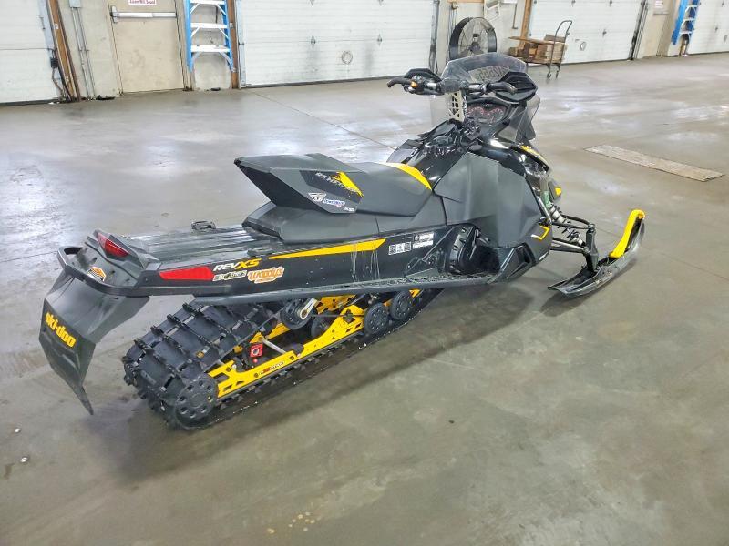 2014 Skidoo Renegade Adrenaline