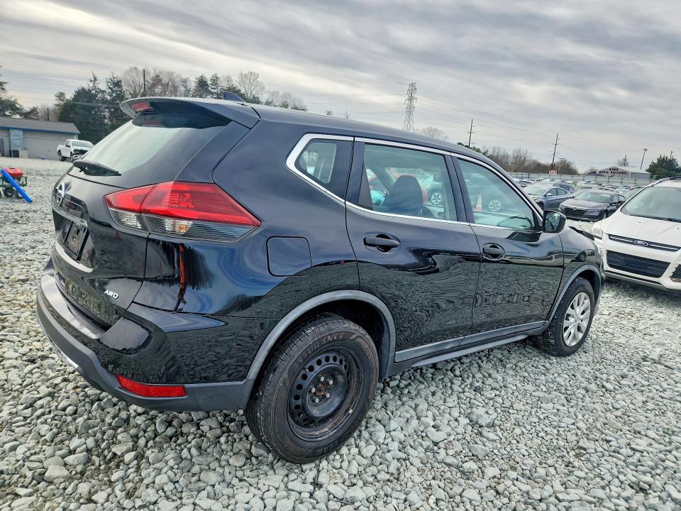 2018 Nissan Rogue s