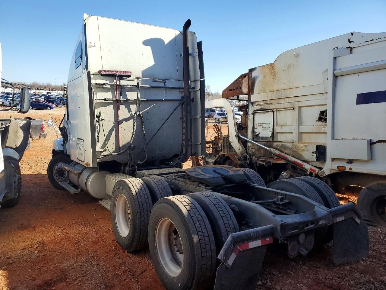 2010 Freightliner Columbia 120 Semi Truck