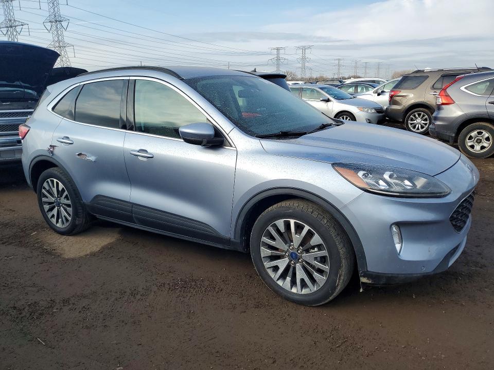 2022 Ford Escape Titanium