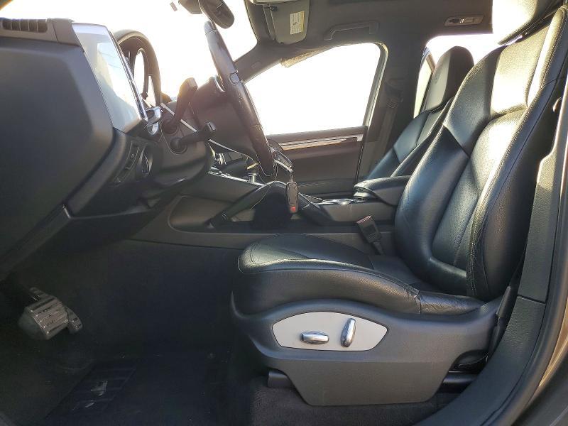 2011 Porsche Cayenne s Hybrid