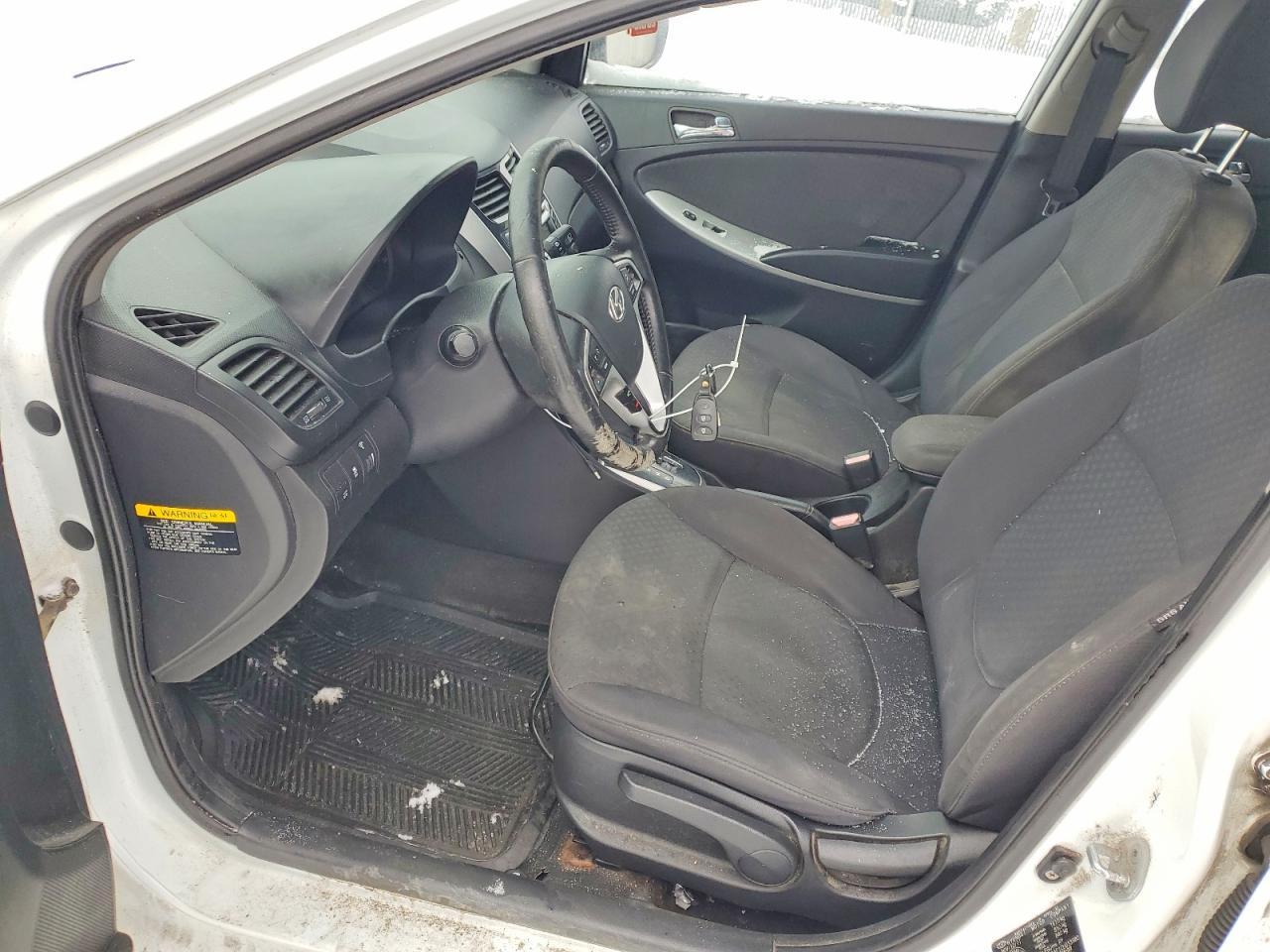 2012 Hyundai Accent gls