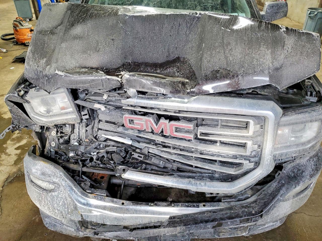 2018 GMC Sierra K1500 sle