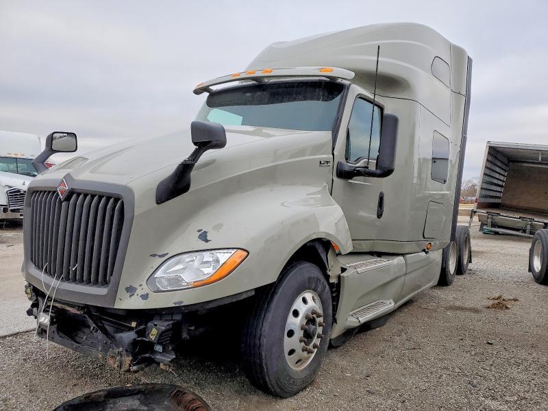 2023 International Lt625