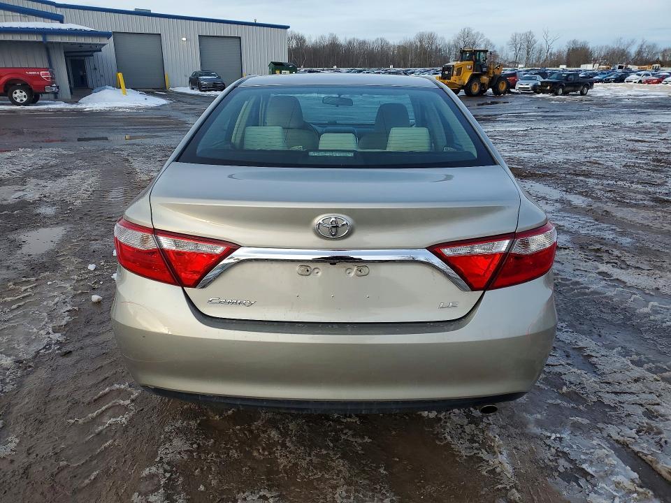 2017 Toyota Camry le