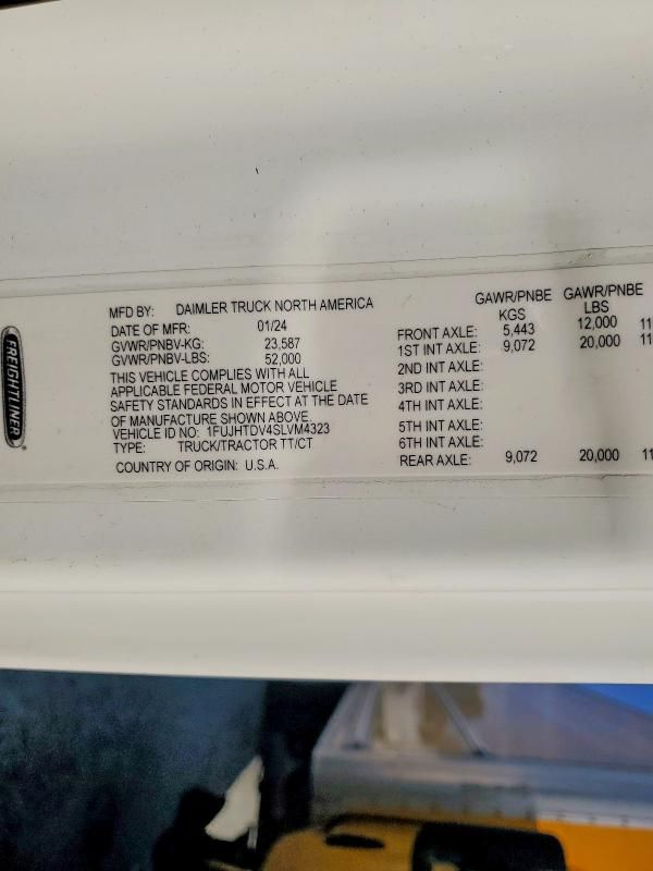 2025 Freightliner Cascadia 1-semi Truck