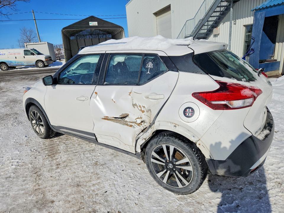 2019 Nissan Kicks s