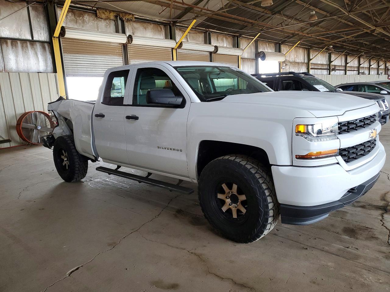 2017 Chevrolet Silverado C1500 Custom