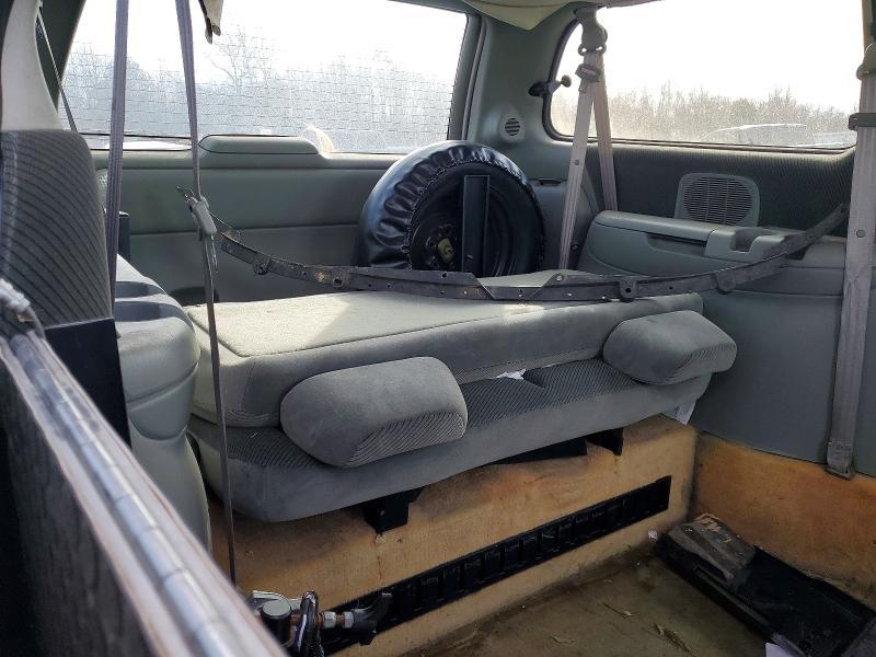 1996 Dodge Grand Caravan le
