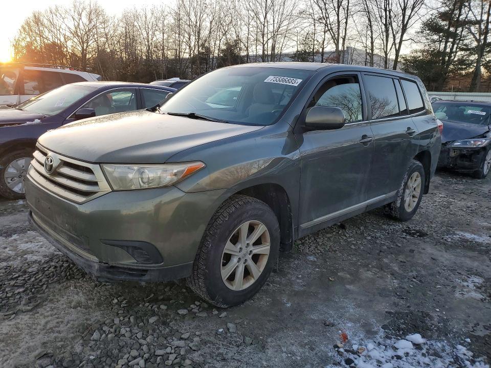 2013 Toyota Highlander Base