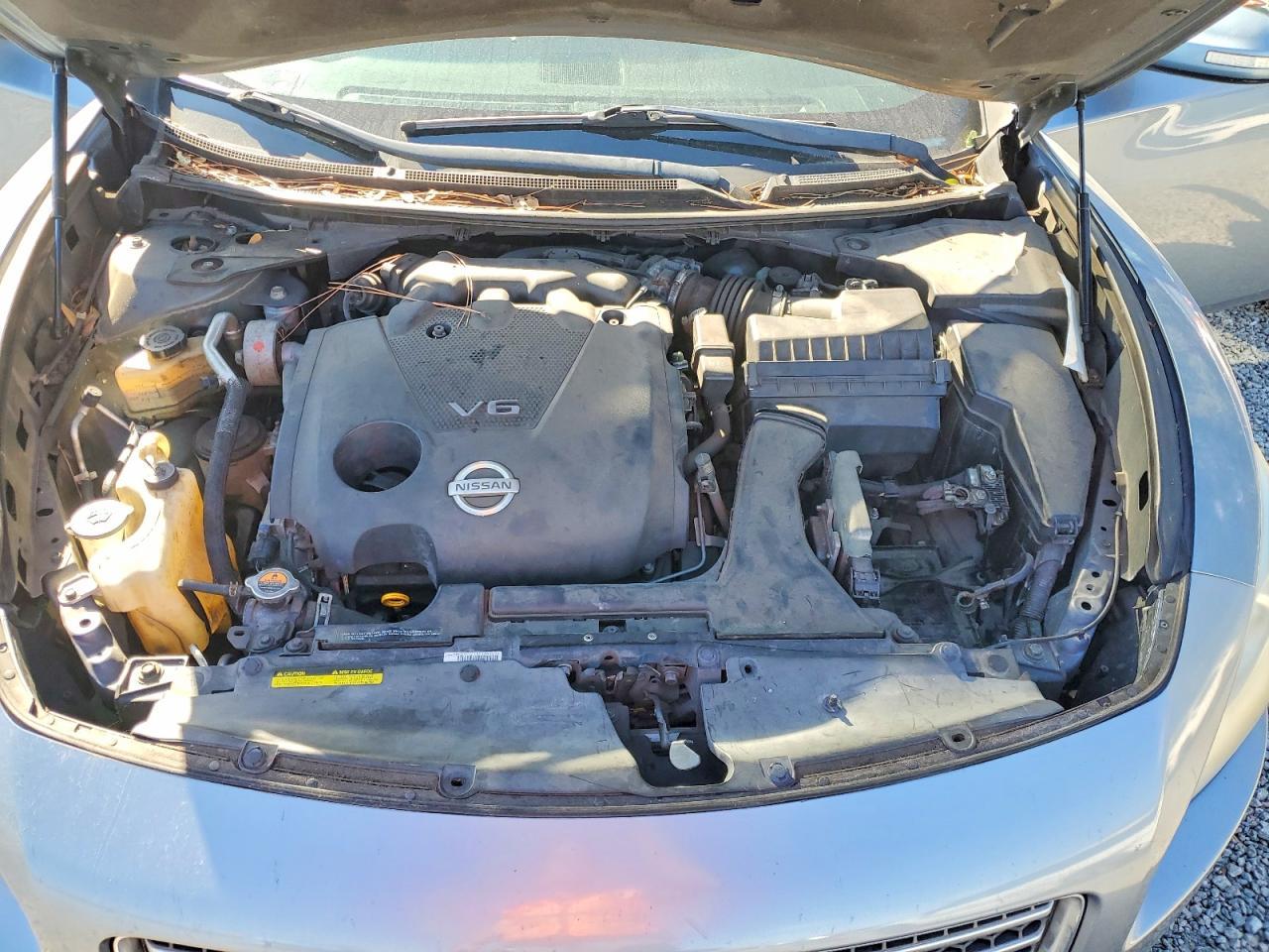 2010 Nissan Maxima s