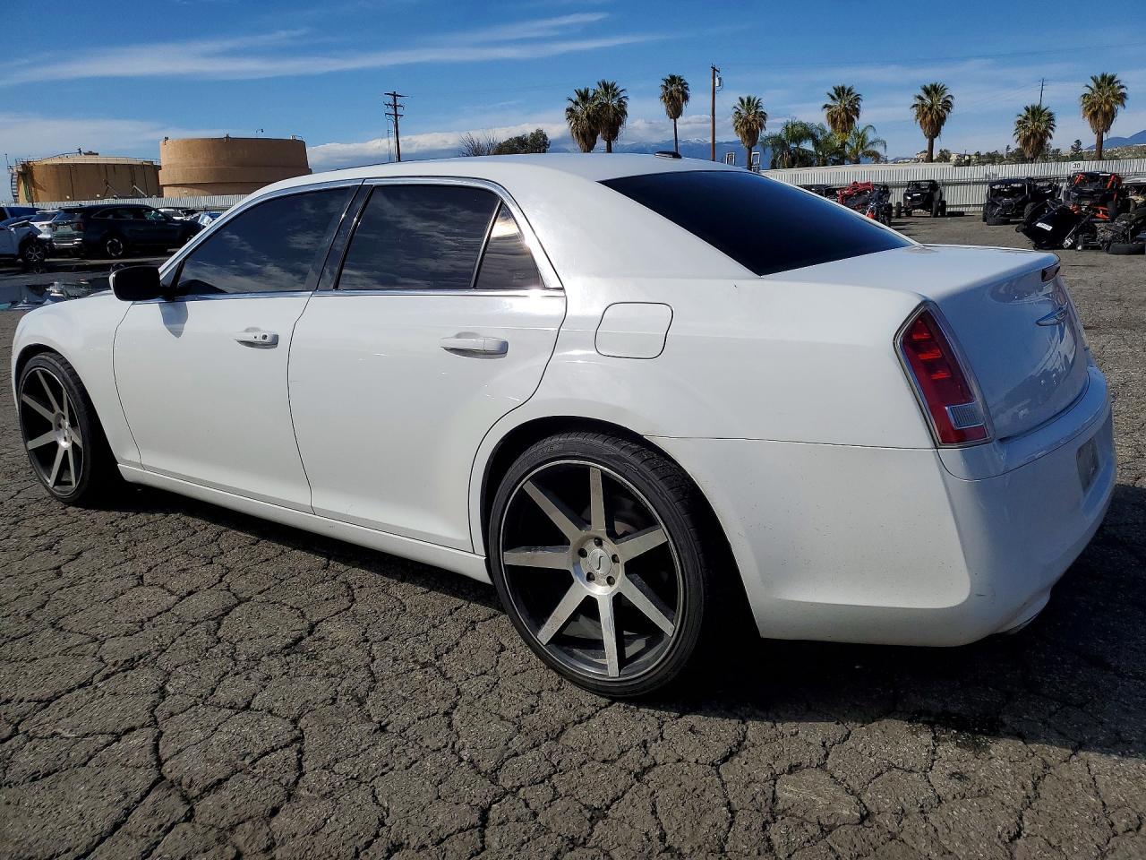 2013 Chrysler 300 s