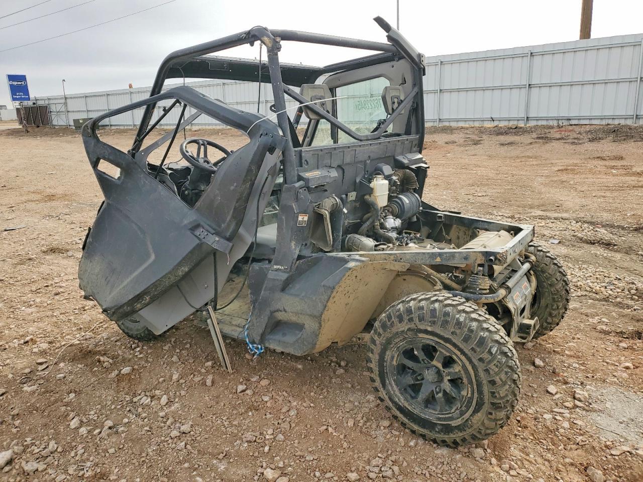 2021 Can-Am Defender Utility Vehicle