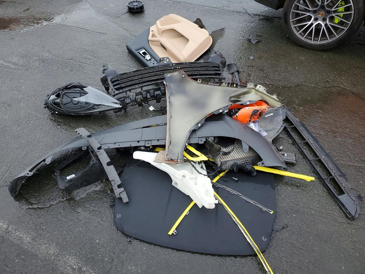 2022 Porsche Cayenne e Hybrid Coupe