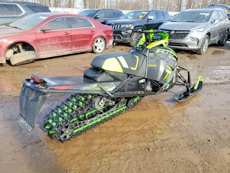 2024 Arctic Cat 8000 Snowmobile