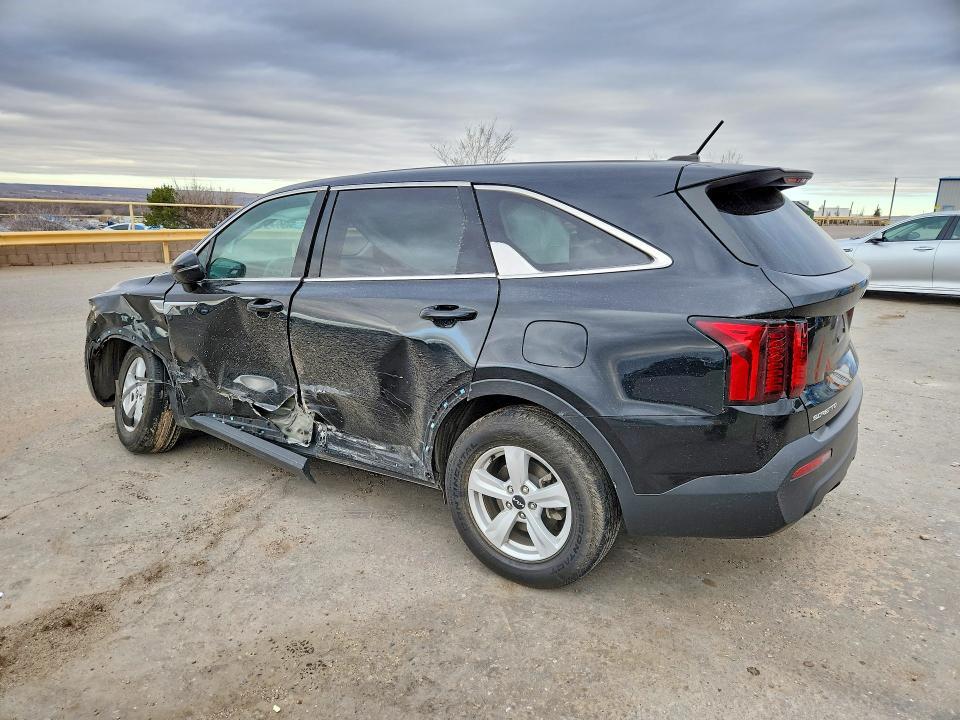 2023 KIA Sorento lx