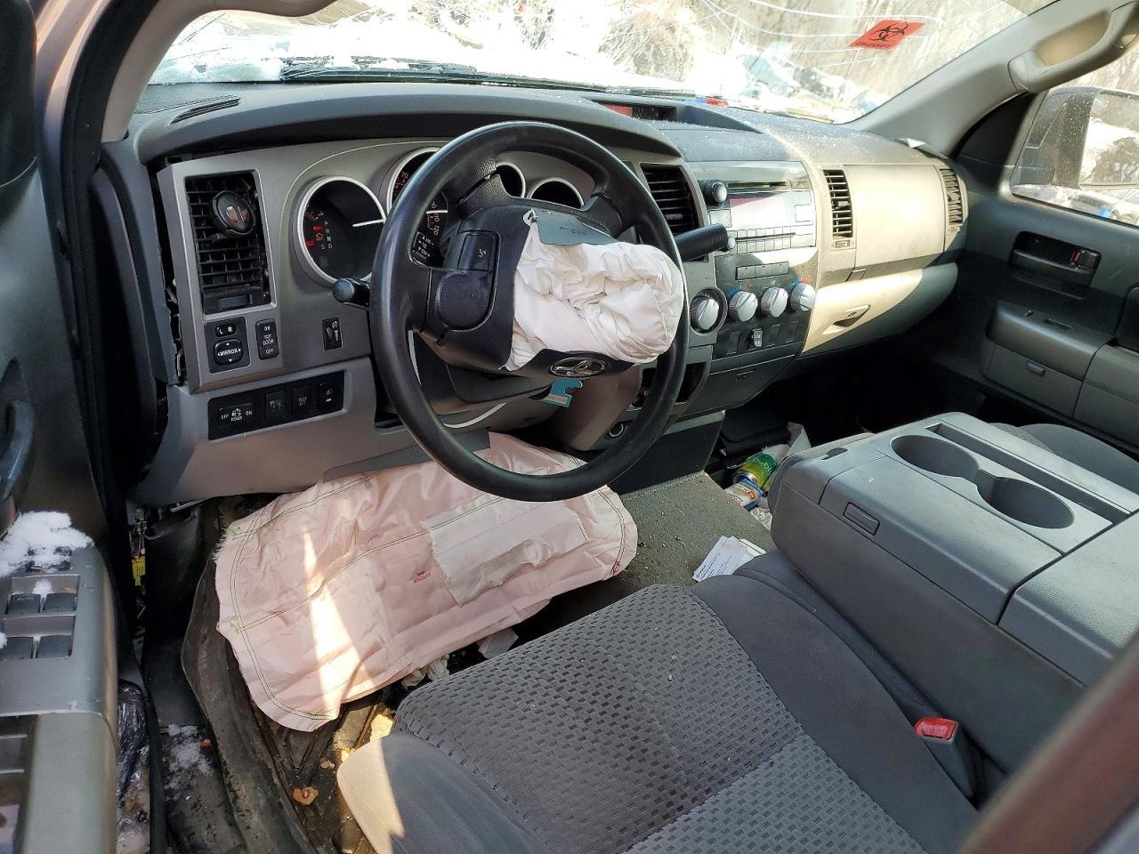 2011 Toyota Tundra Double cab SR5