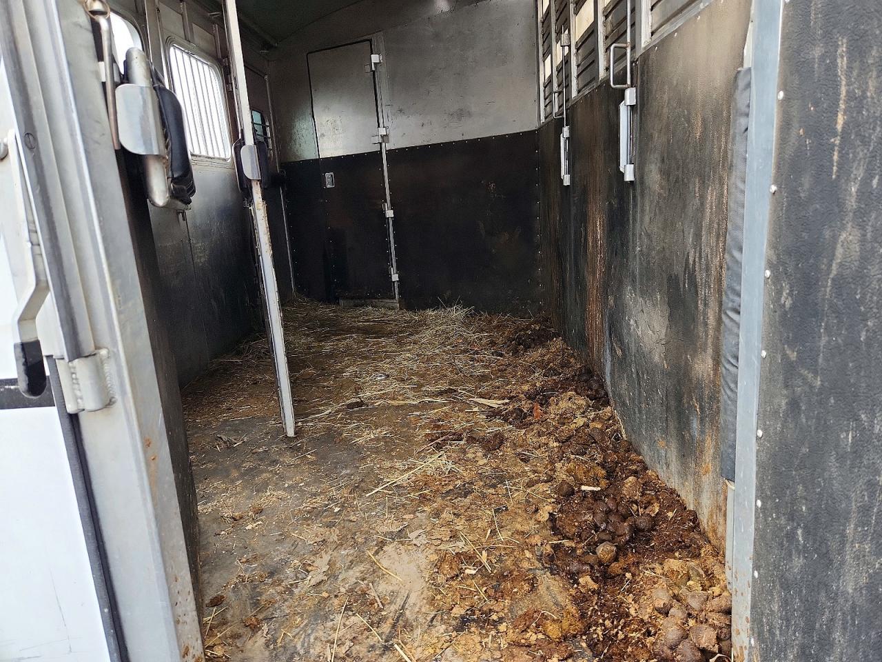 1999 Cherokee Horse Trailer