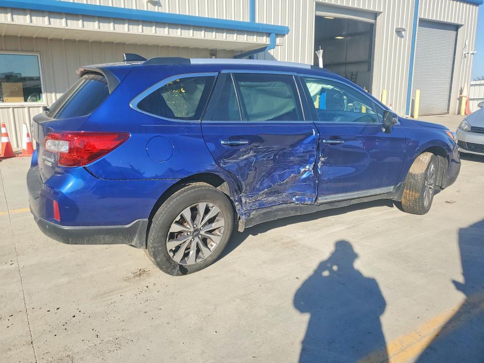 2017 Subaru Outback Touring