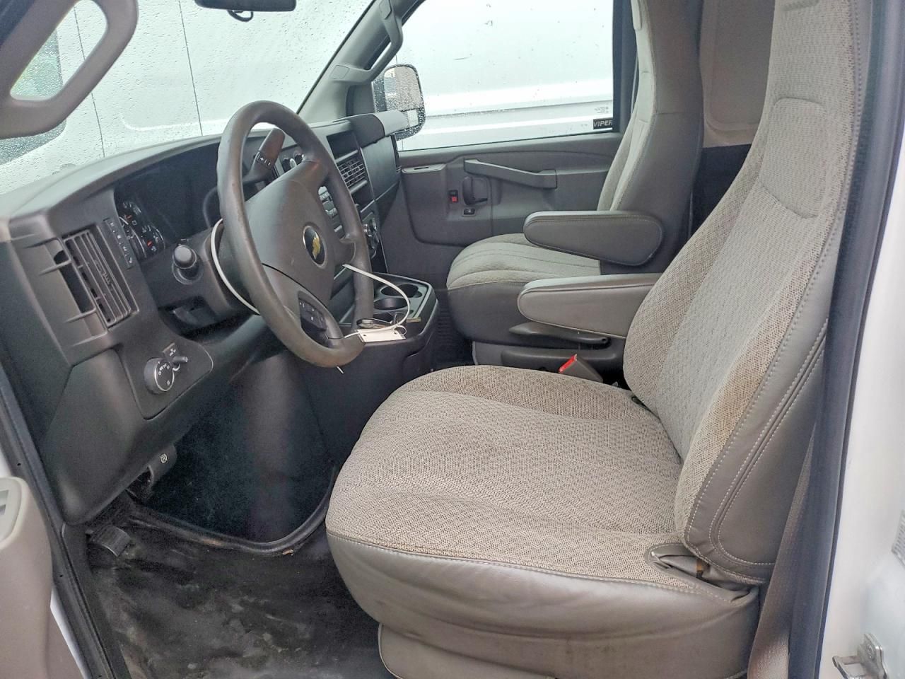 2017 Chevrolet Express 2500 Cargo Delivery Van