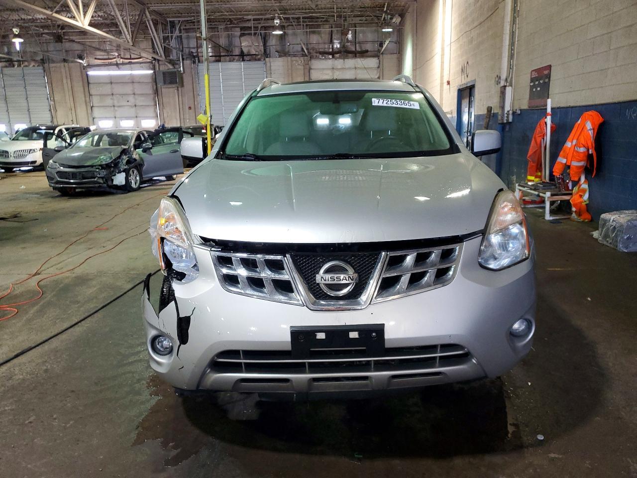 2011 Nissan Rogue s