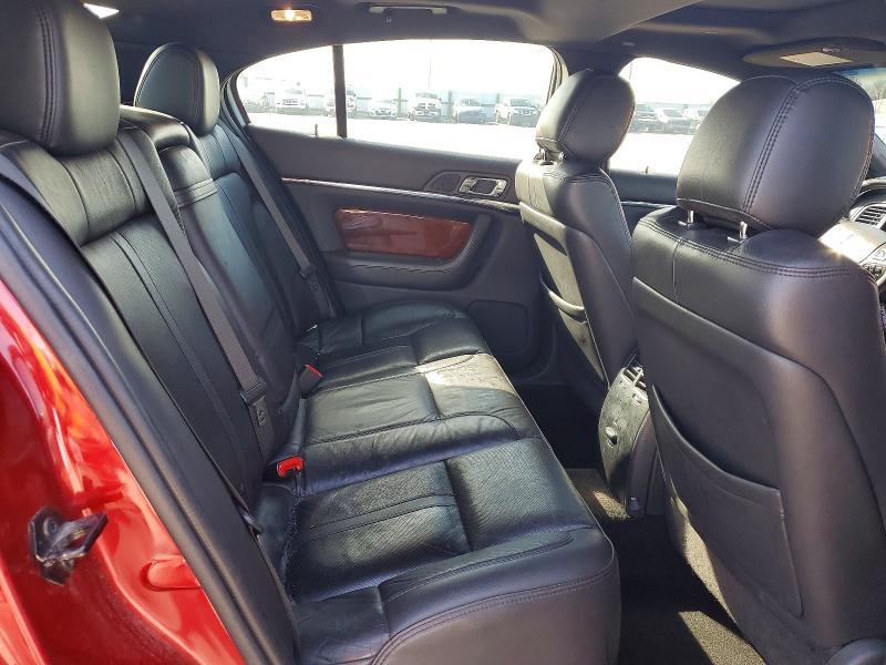 2014 Lincoln MKS