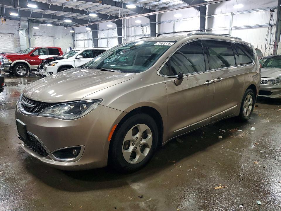 2017 Chrysler Pacifica Touring l Plus