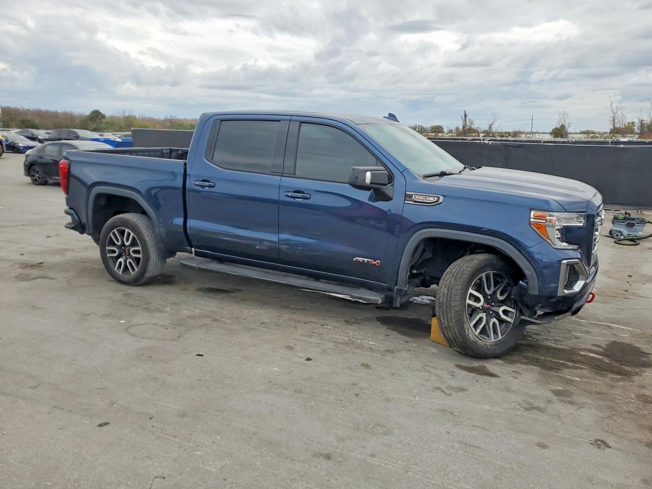 2020 GMC Sierra K1500 AT4