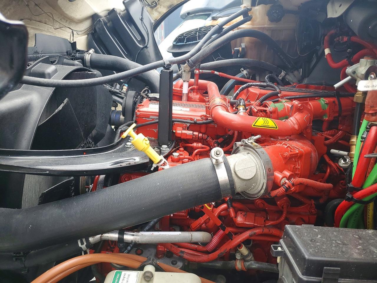 2016 Freigliner 2016 Freightliner M2 106 MED