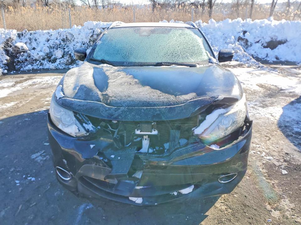 2017 Nissan Rogue Sport sl