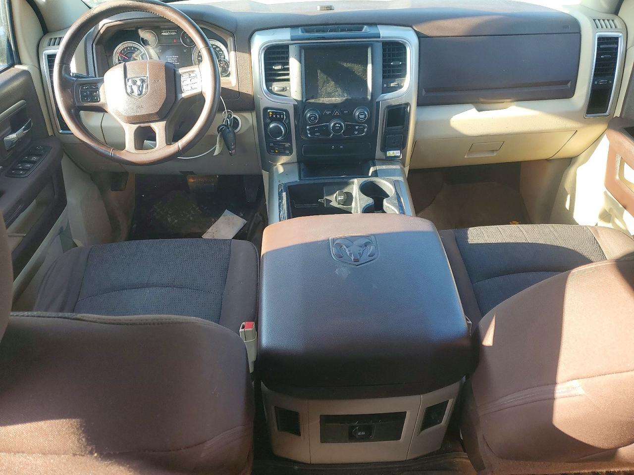 2013 Dodge RAM 1500 SLT