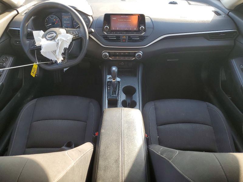 2024 Niss Altima 2.5 s