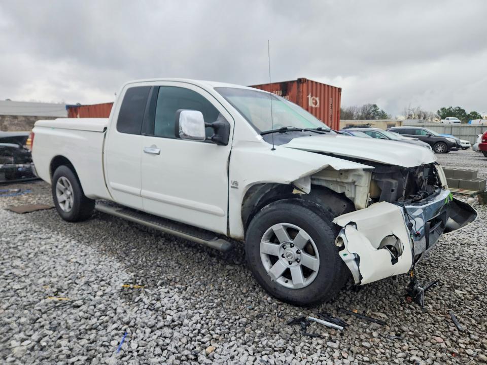 2004 Nissan Titan XE
