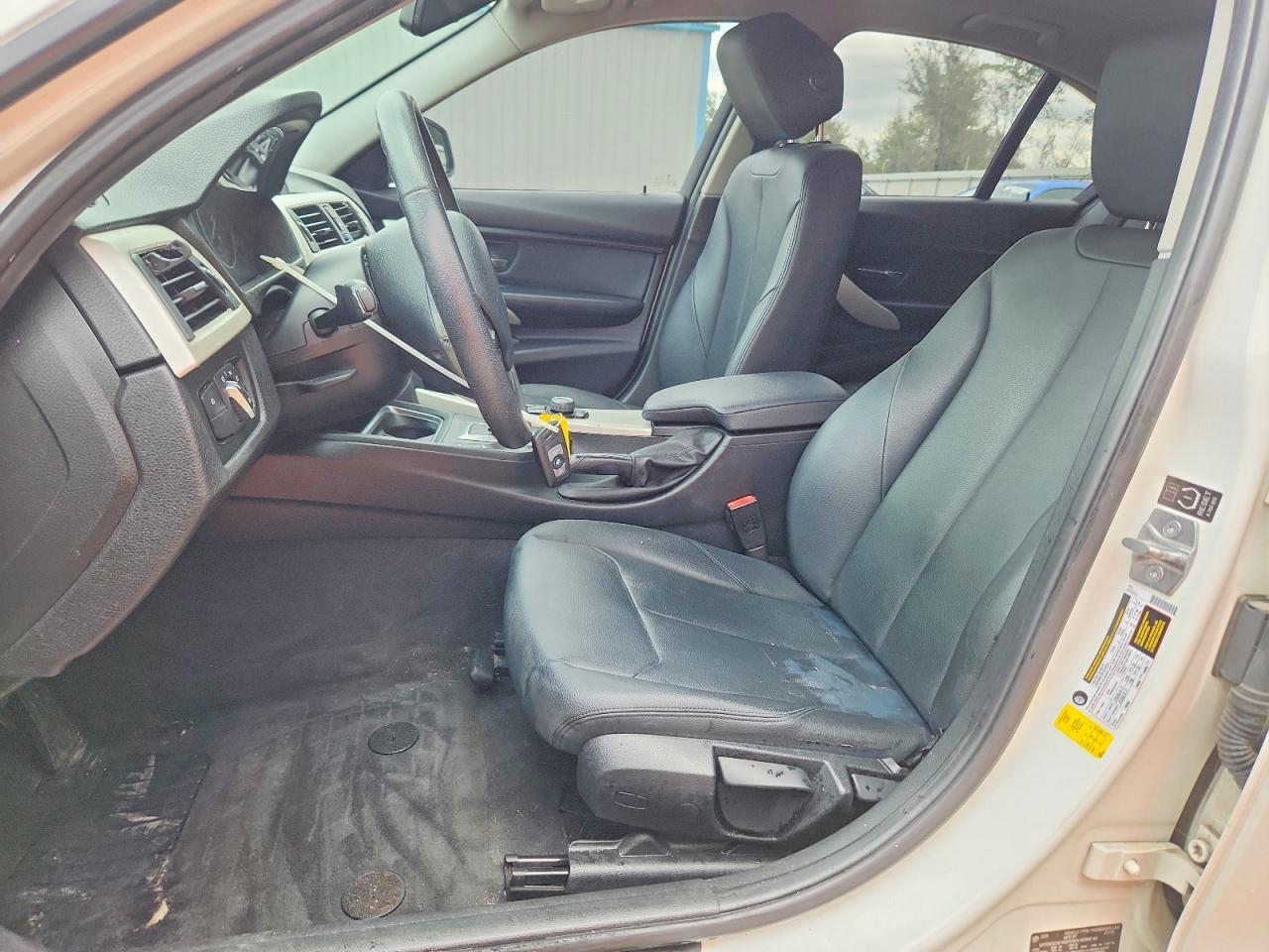 2015 BMW 320 i