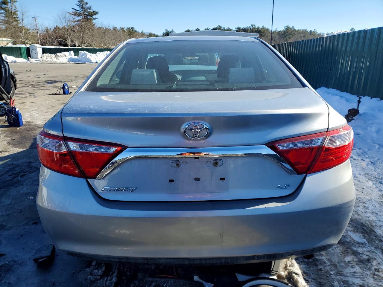 2017 Toyota Camry le