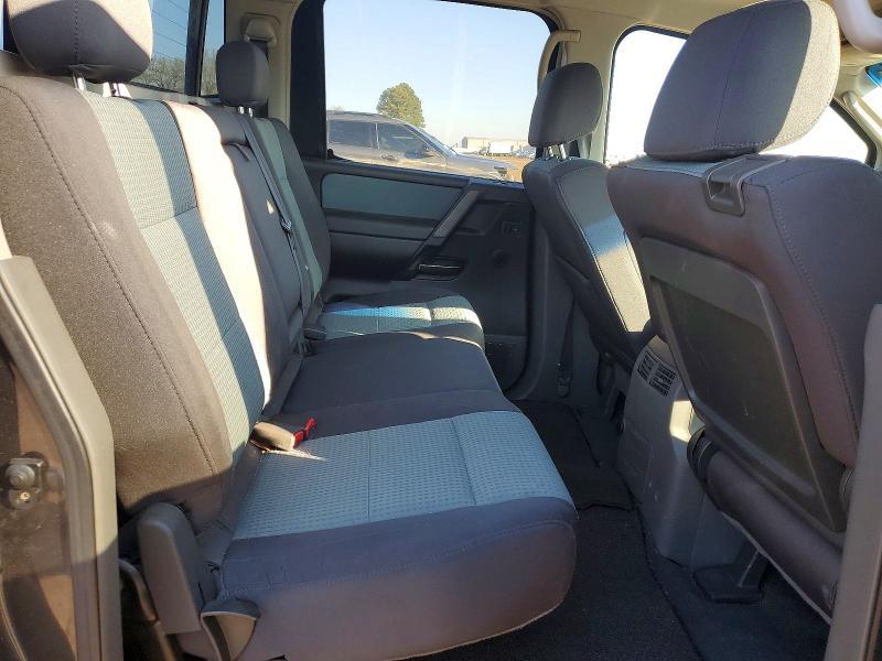 2006 Nissan Titan xe