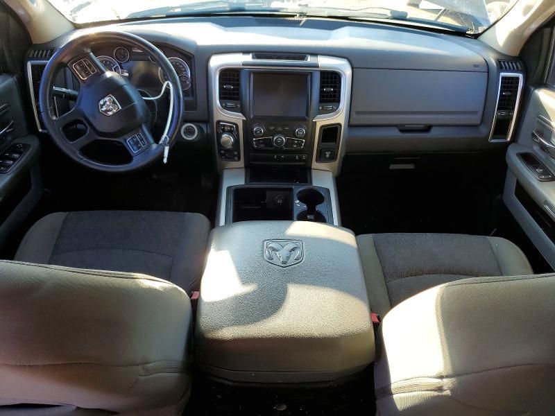 2015 Dodge RAM 1500 SLT