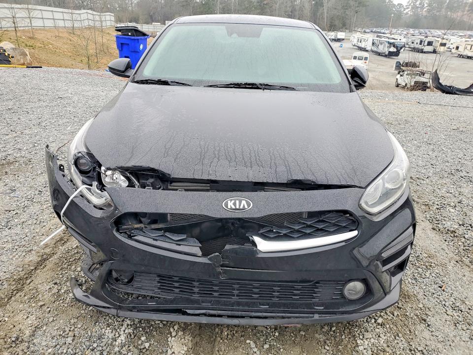 2021 KIA Forte fe