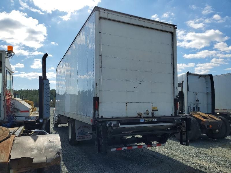 2018 International 4300 box Truck