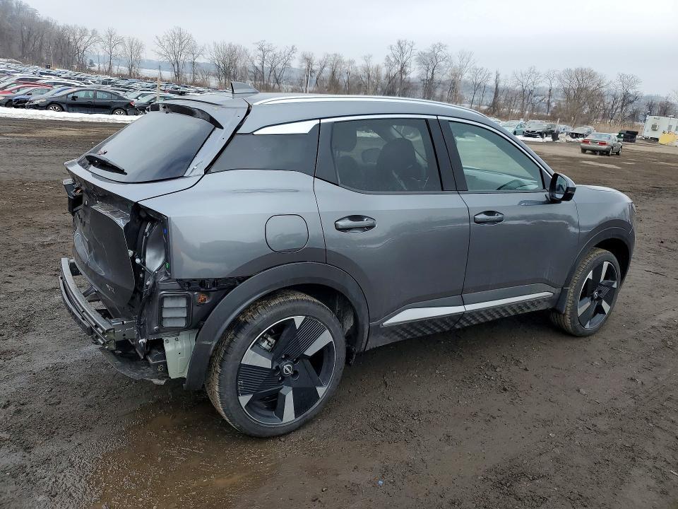 2025 Nissan Kicks sr