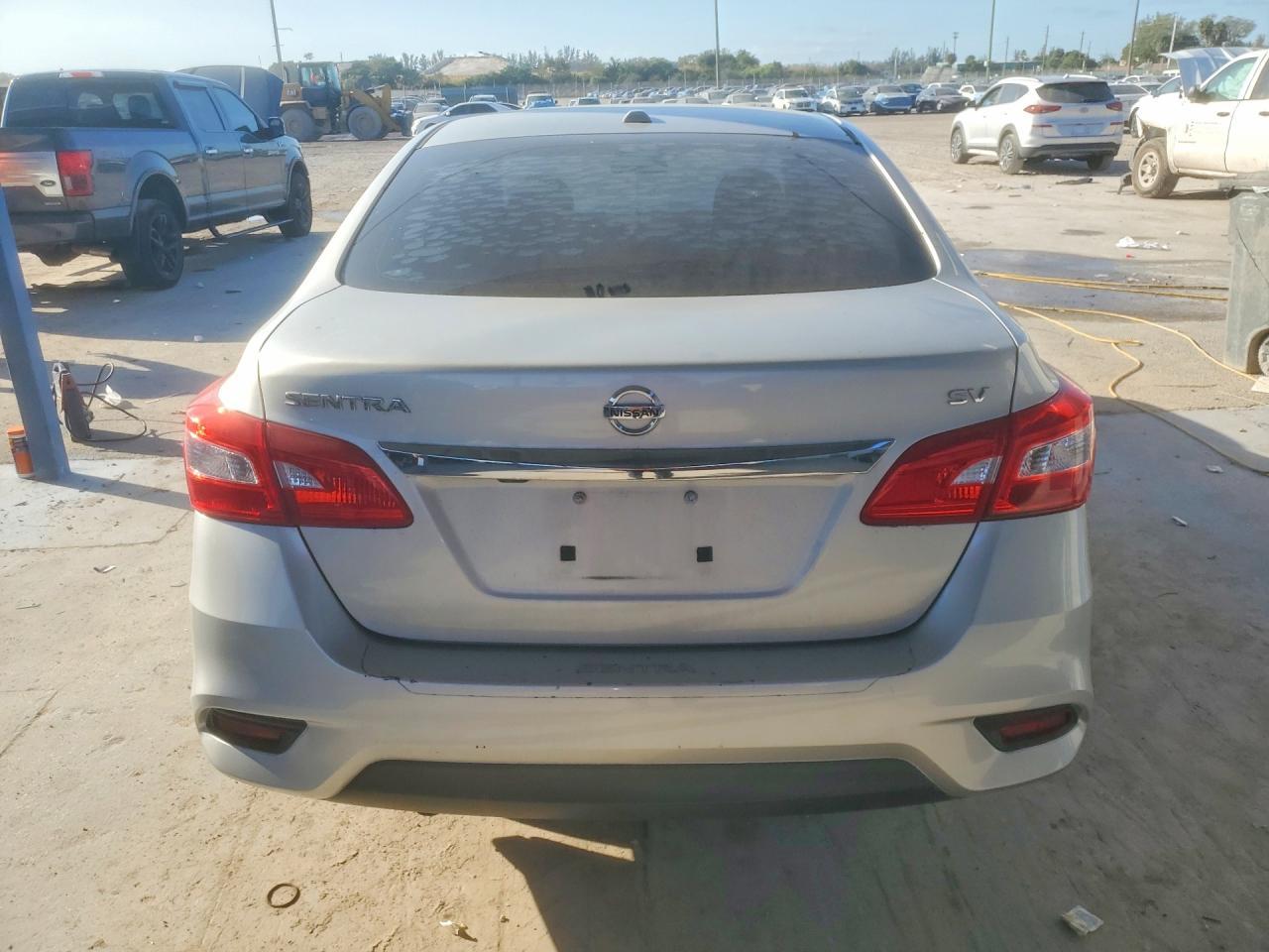2018 Niss Sentra s