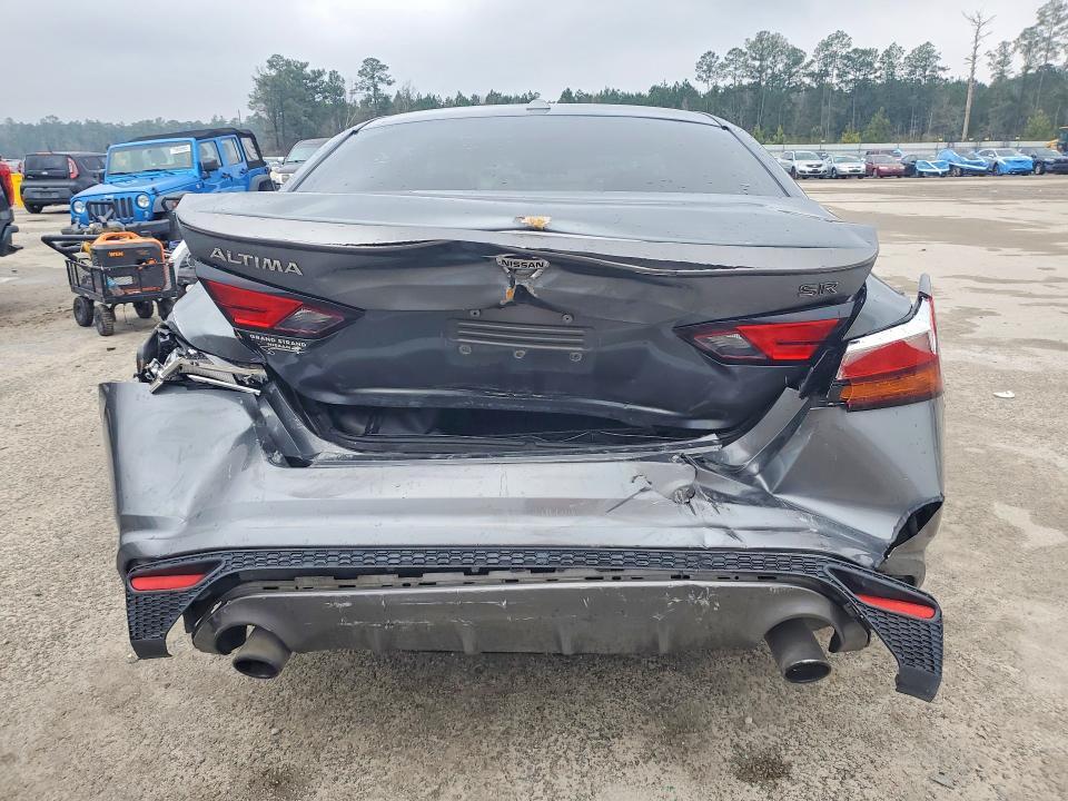 2019 Nissan Altima sr
