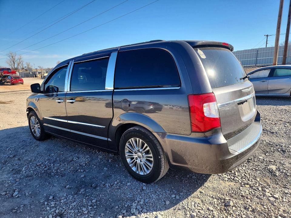 2015 Chrysler Town & Country Touring l