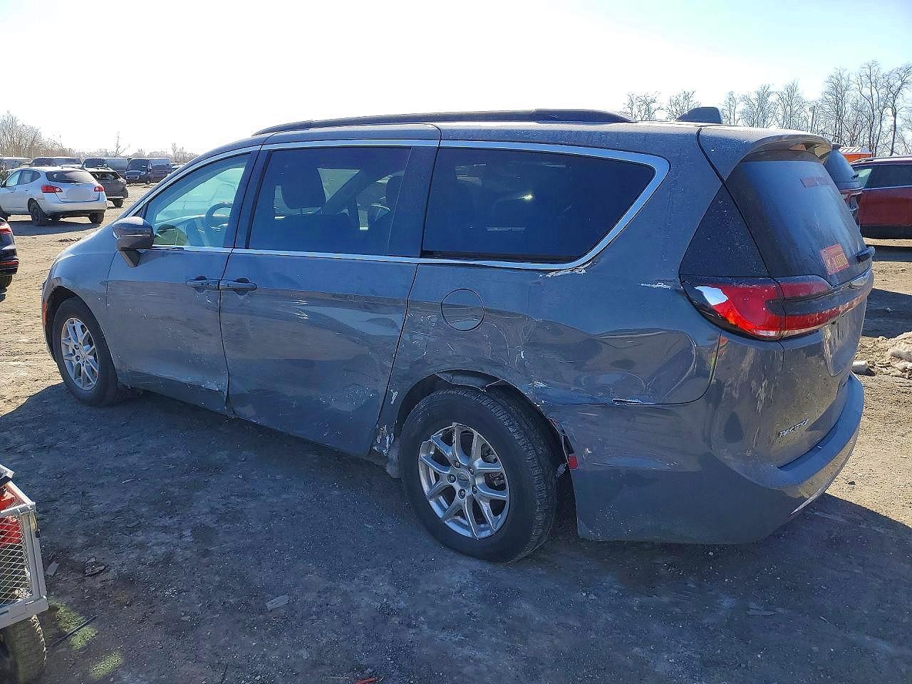 2022 Chrysler Pacifica Touring l